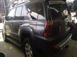 2005 TOYOTA 4RUNNER GRAY SR5 4.0L AT 2WD.  Z24845